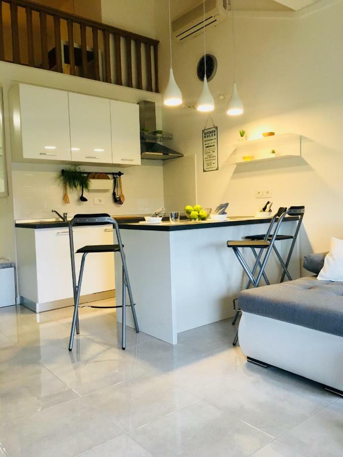 Apartman Govic Umag Eksteriør billede
