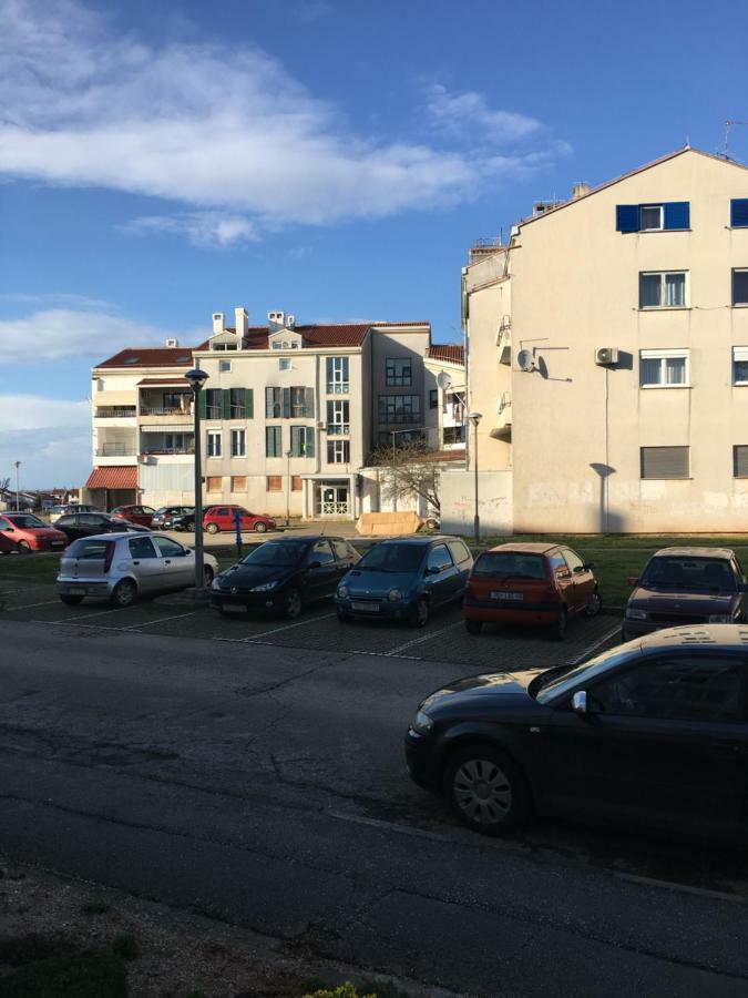 Apartman Govic Umag Eksteriør billede